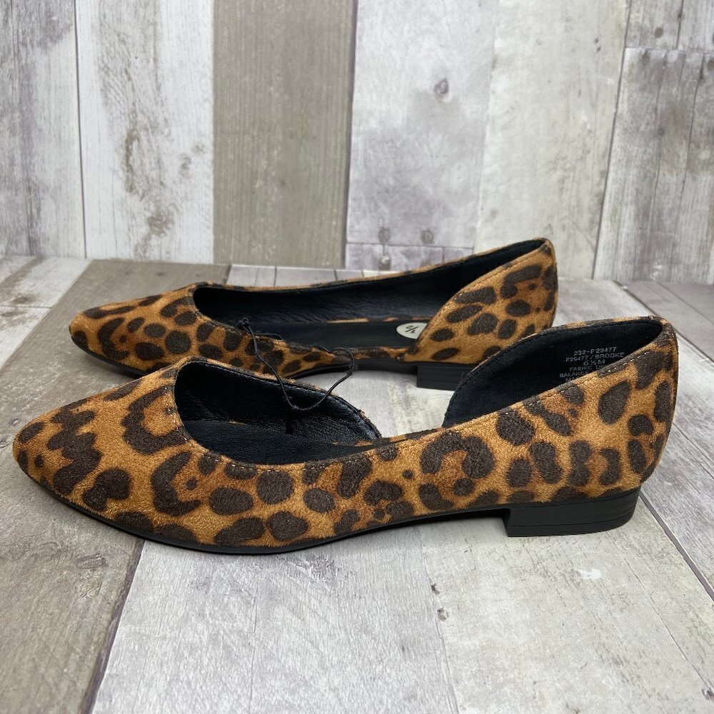 White Mountain Animal Print Brooke Flats Size 6.5 - Picture 3 of 8